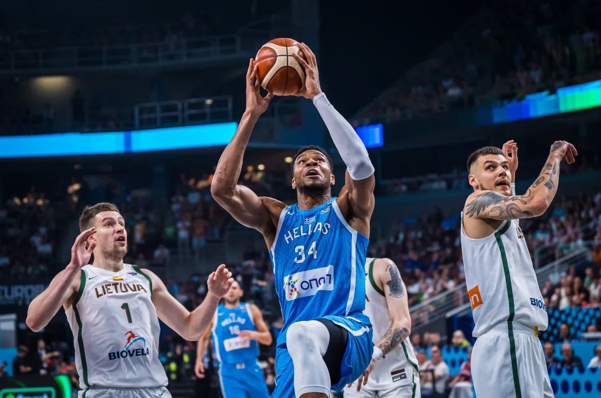 雷火电竞 -NBA季后赛加时末段再迎强敌，成都蓉城豪取连胜，主帅态度：赛场秩序良好，纪律约束更严格的简单介绍