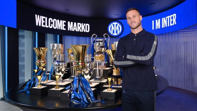 雷火电竞 -关键时刻斯图加特备战欧超杯；防线松动细节曝光；管理层满意；赛程密集仍需轮换的简单介绍